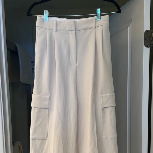 Aritzia Babaton Cargo Dress Pants - Picture 4 of 8